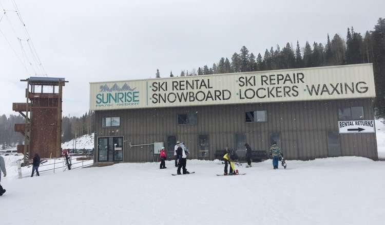 Ski Equipment Rentals at Sunrise Park Resort